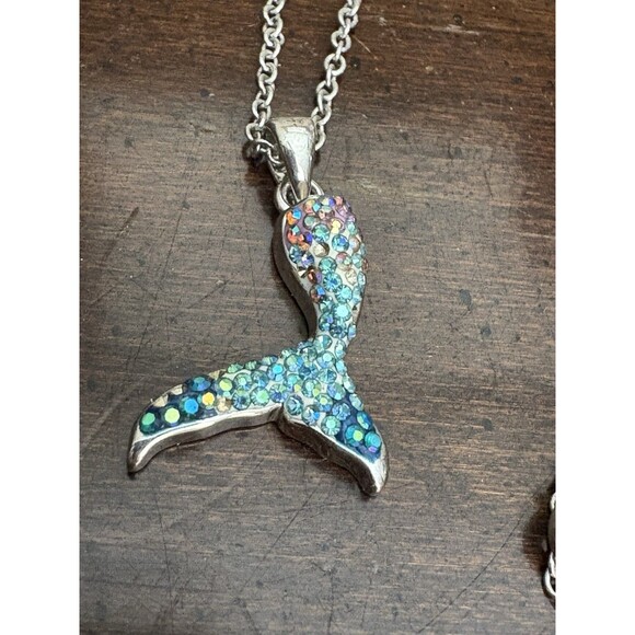 Mermaid Tail Necklace Pink Green Blue Shiny Silver Plated Rhinestones Fish Tail - Picture 1 of 8